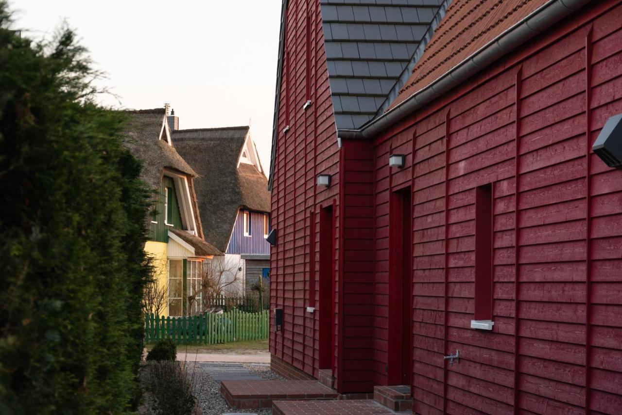 Ferienwohnung Rote Kate Born Exterior photo