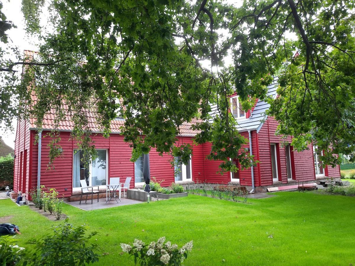 Ferienwohnung Rote Kate Born Exterior photo
